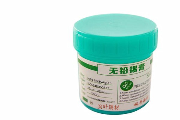 焊贴之星:精准焊锡膏，贴片更顺滑，焊锡膏使用指南